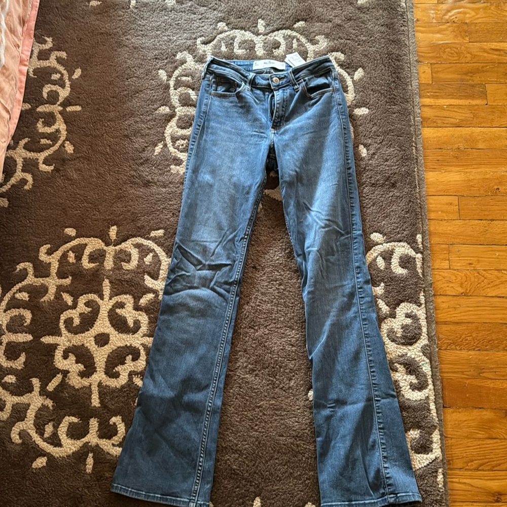 Hollister- Wide leg flare jeans